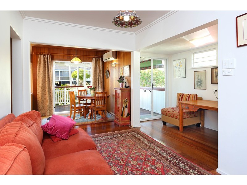 7 Ulric Street, Indooroopilly QLD 4068