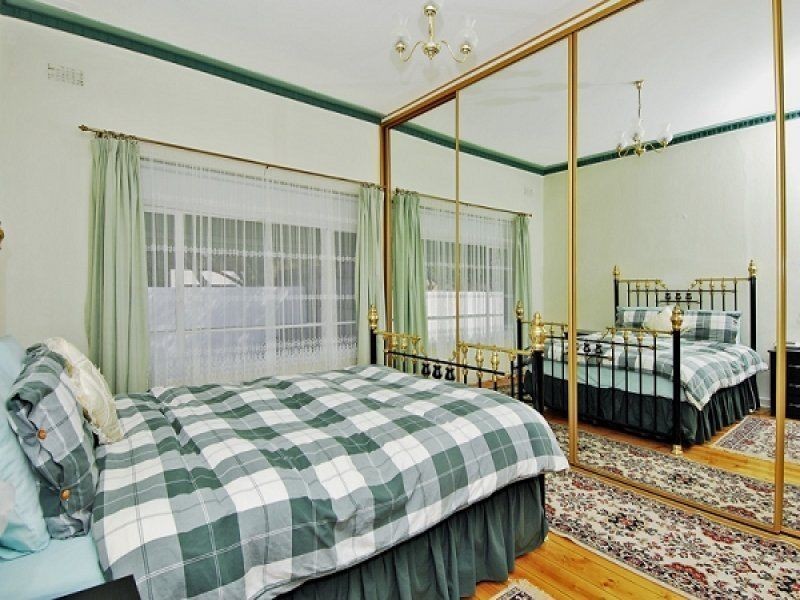 1/4 Wilkins Avenue, Beaumaris VIC 3193