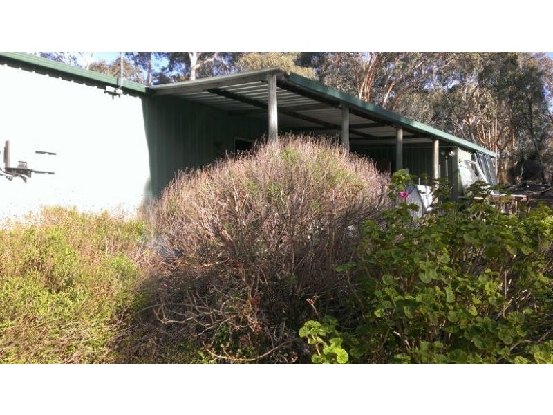 216 Almond Avenue, Bakers Hill WA 6562