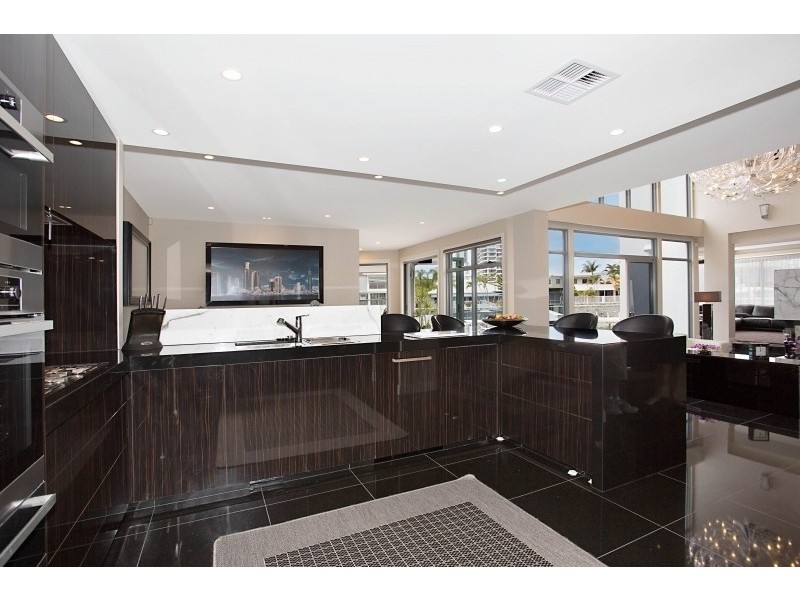 25 Buccaneer Court, Paradise Waters QLD 4217