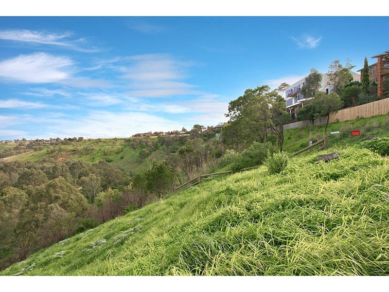 27  Riverside Avenue, Keilor VIC 3036