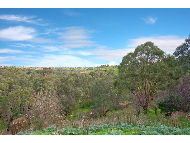 27  Riverside Avenue, Keilor VIC 3036