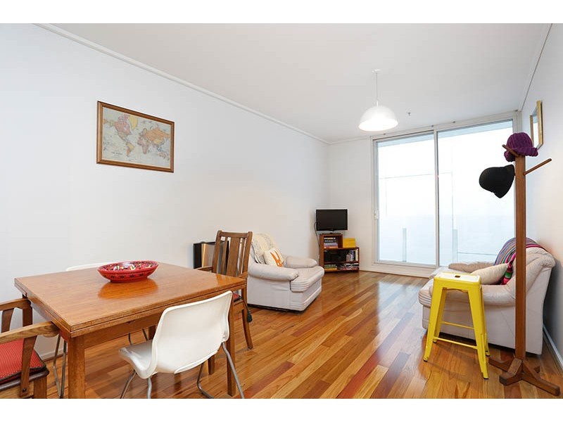 17/83 Whiteman St, Southbank VIC 3006