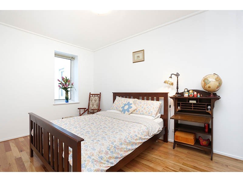 17/83 Whiteman St, Southbank VIC 3006