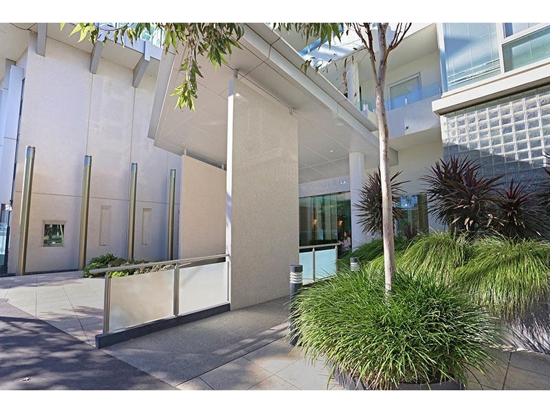 17/83 Whiteman St, Southbank VIC 3006