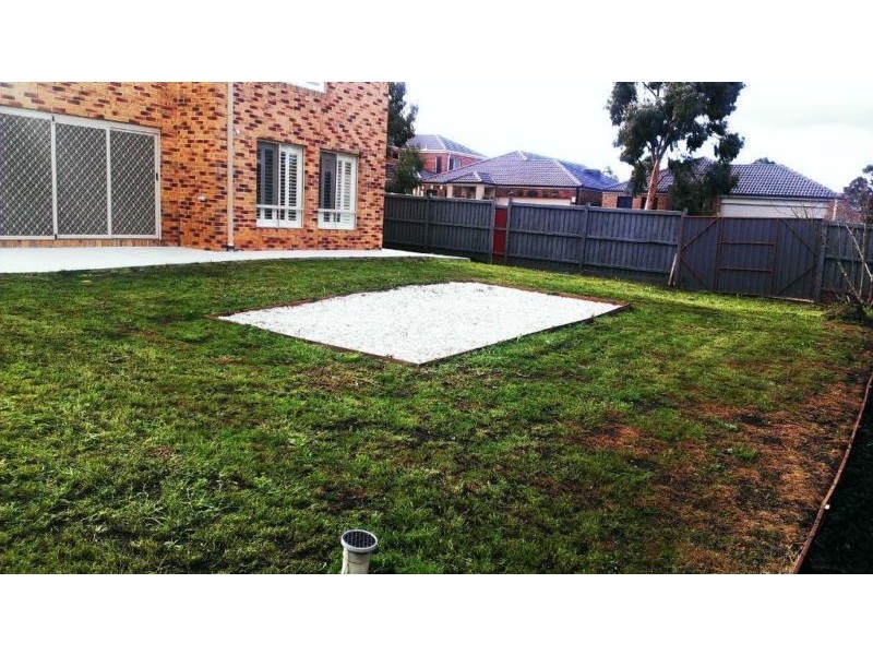 14 Pro Hart Way, Caroline Springs VIC 3023