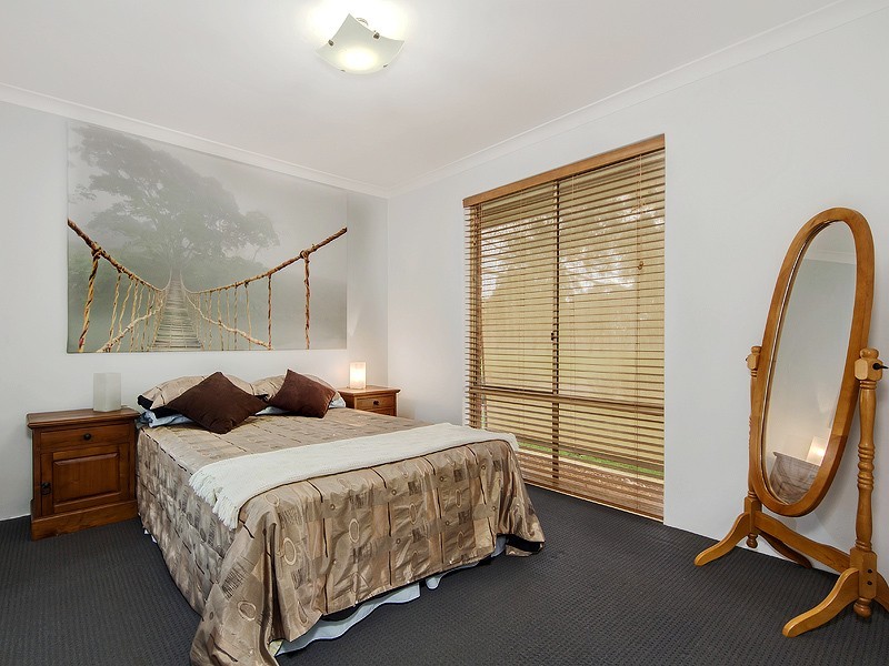 30 Powell Crescent, Brookdale WA 6112