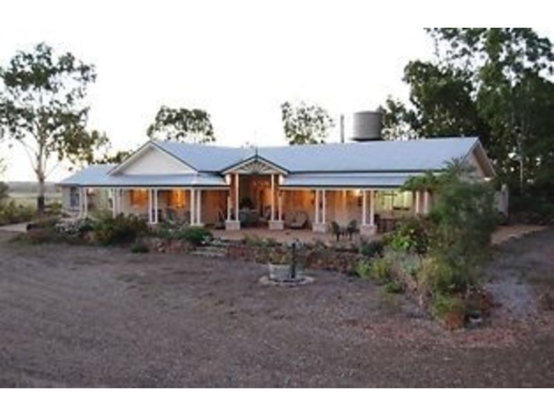 145 Henningsen Road, Oakey QLD 4401