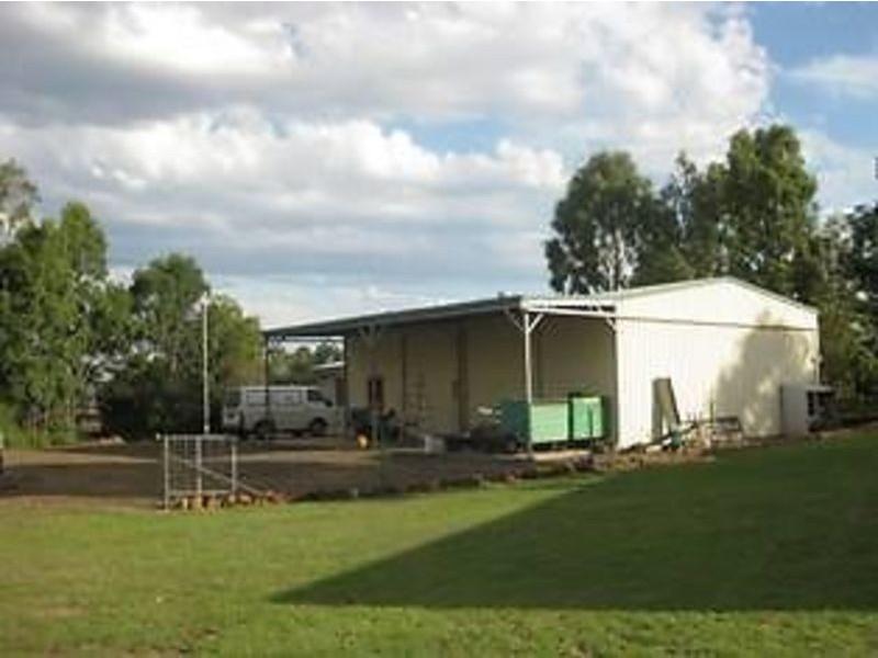 145 Henningsen Road, Oakey QLD 4401