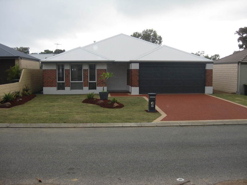 17 Bobtail Bend, Wannanup WA 6210