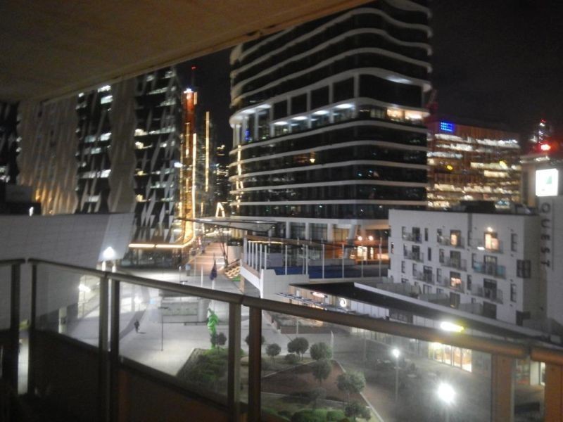 913/100 Harbour Esplanade, Docklands VIC 3008
