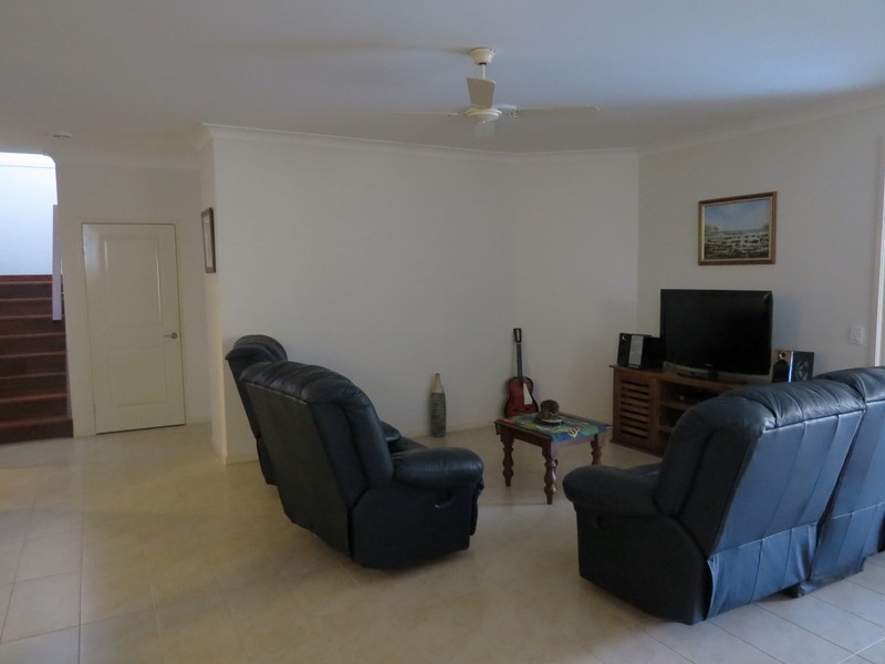 1 Fairmont Court, Banora Point NSW 2486