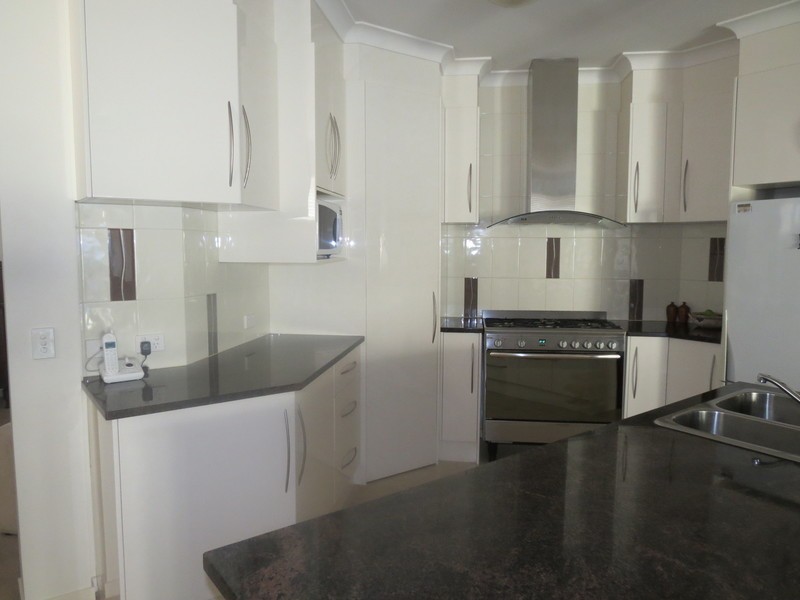 1 Fairmont Court, Banora Point NSW 2486