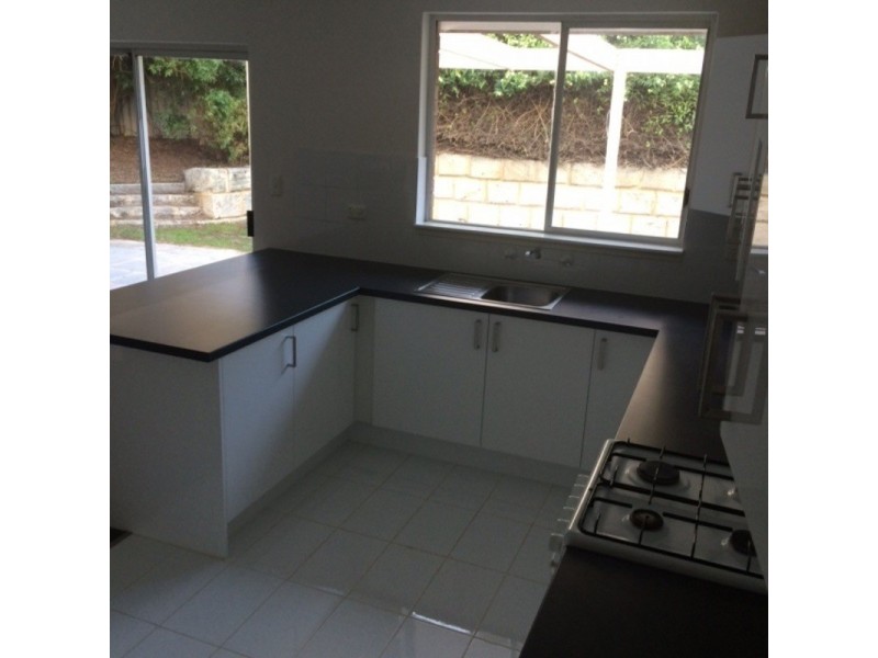 14 Hartland Place, Yanchep WA 6035