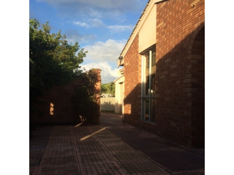 14 Hartland Place, Yanchep WA 6035