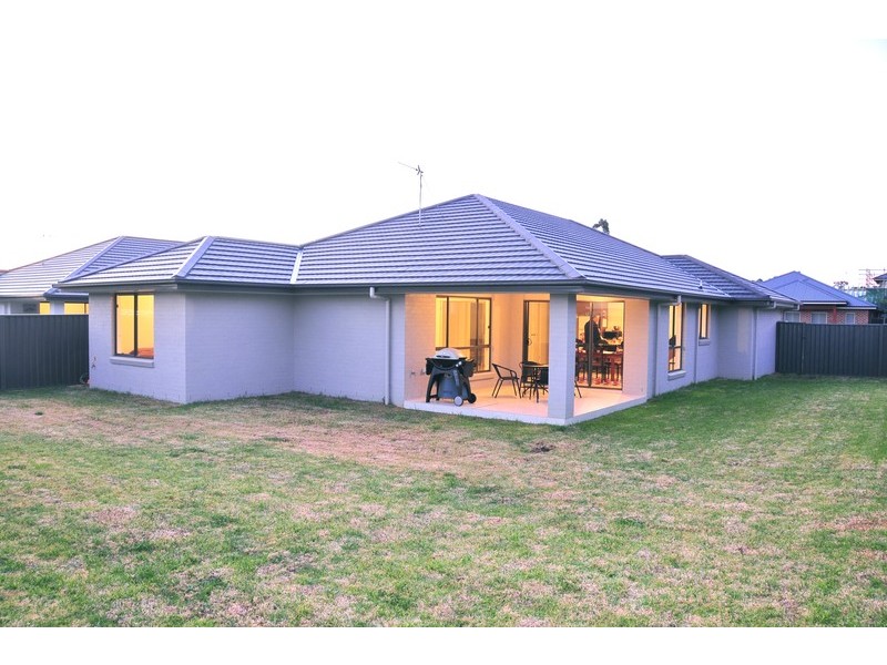 17 Saunders Road, Camden South NSW 2570
