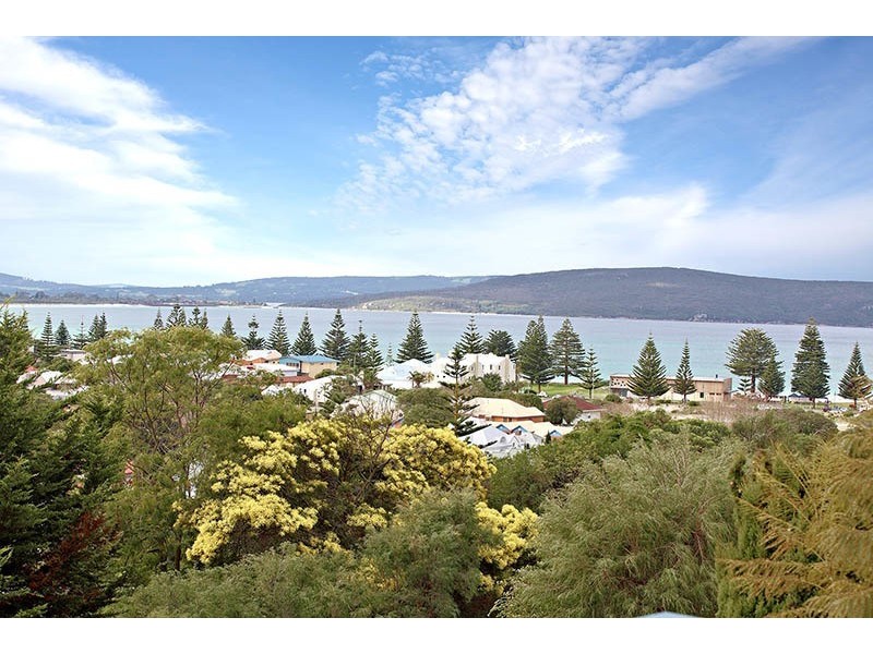 15 Wylie Crescent, Middleton Beach WA 6330