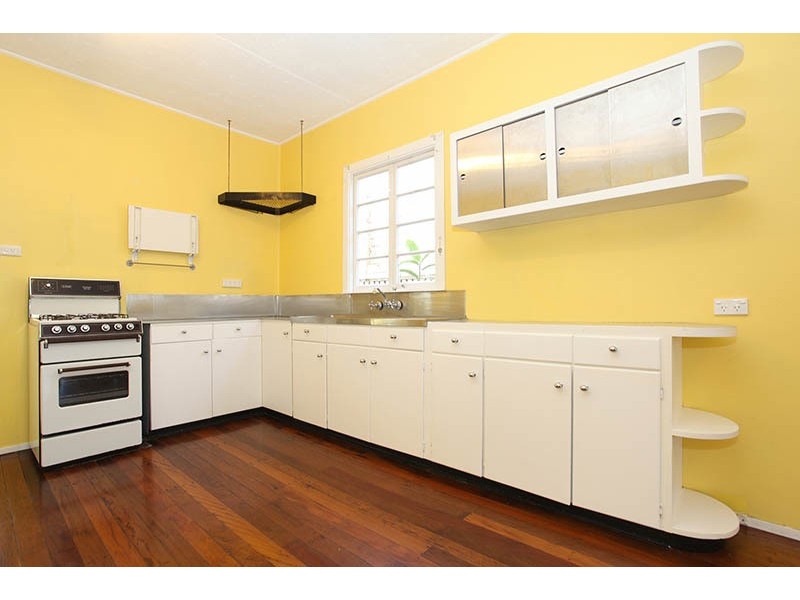 31 Thorn Street, Red Hill QLD 4059