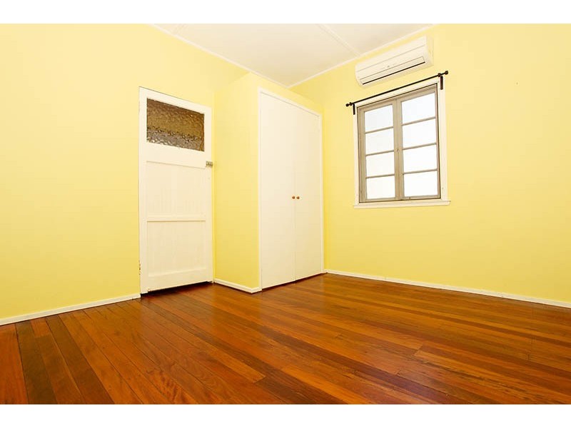 31 Thorn Street, Red Hill QLD 4059