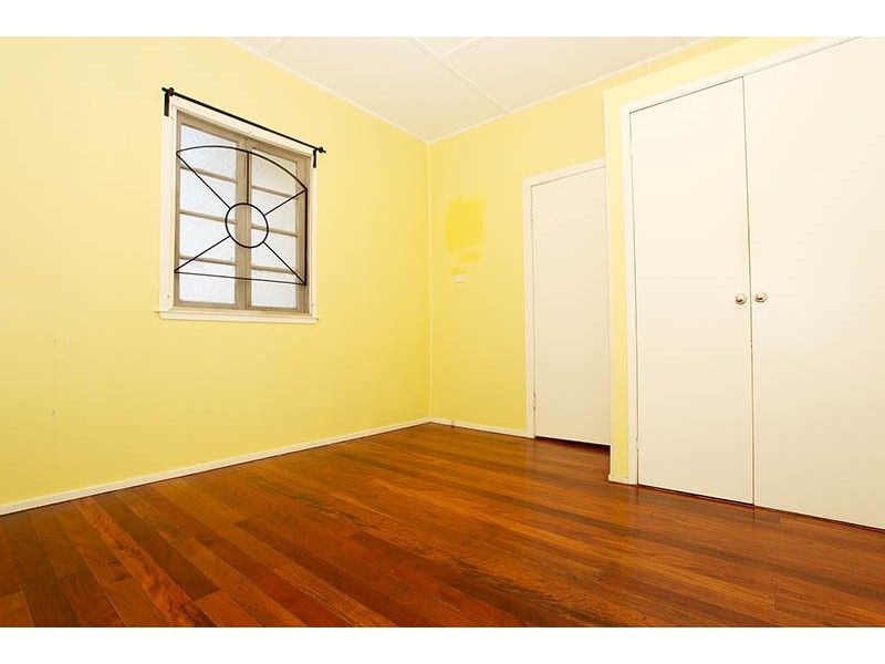 31 Thorn Street, Red Hill QLD 4059