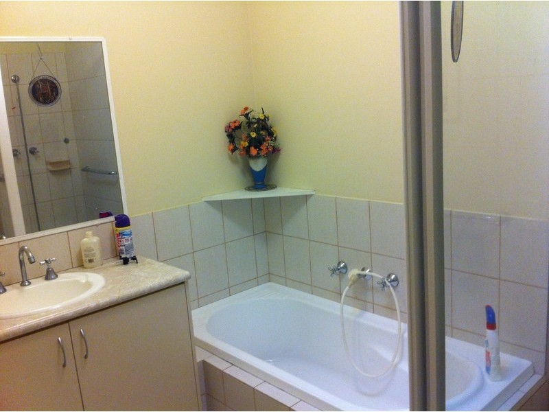 2/30 Victoria Parade, Midvale WA 6056