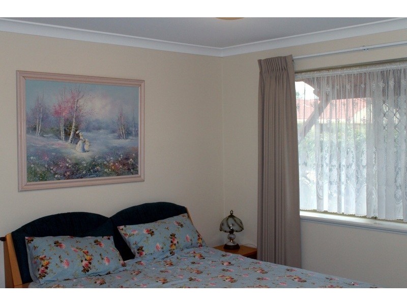 2/30 Victoria Parade, Midvale WA 6056