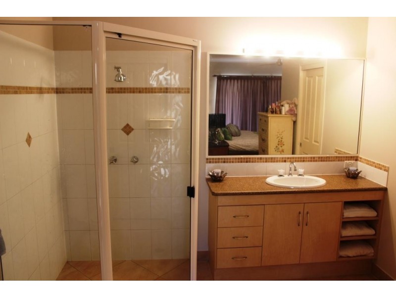 9 Hannah Court, Moore Park Beach QLD 4670