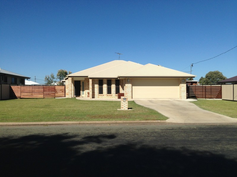 47 Hibiscus Crescent, Blackwater QLD 4717