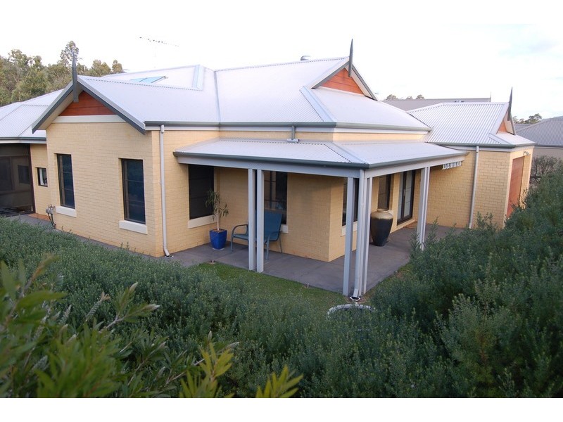 19  Brora Grove, Boya WA 6056