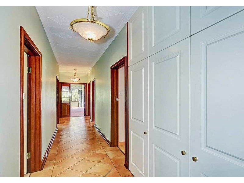 12 Marnie Road, Glen Forrest WA 6071