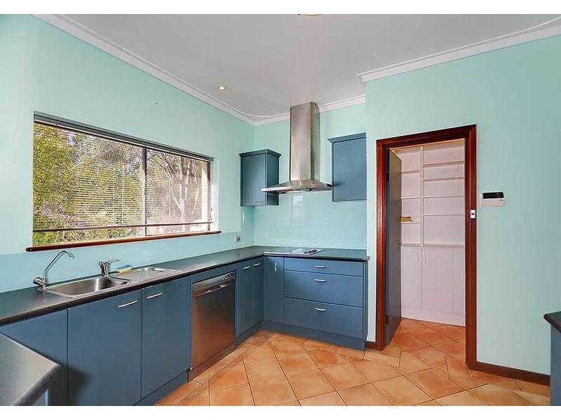 12 Marnie Road, Glen Forrest WA 6071