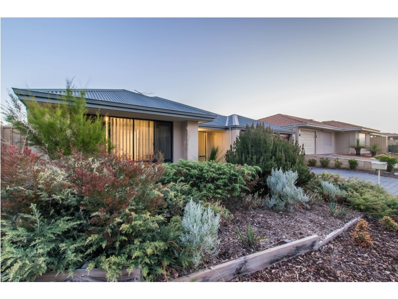 18 Portchester Ave, Orelia WA 6167