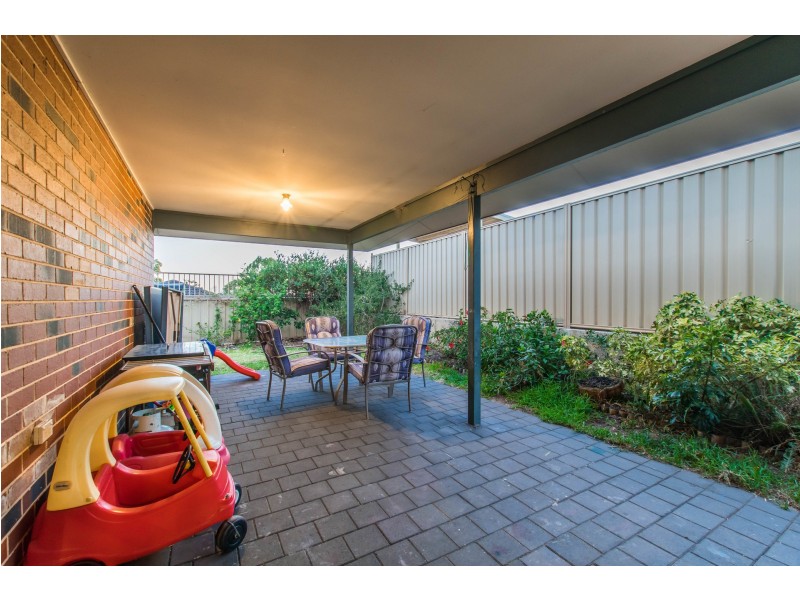18 Portchester Ave, Orelia WA 6167