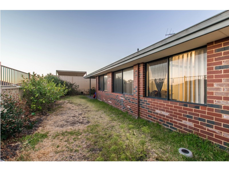 18 Portchester Ave, Orelia WA 6167