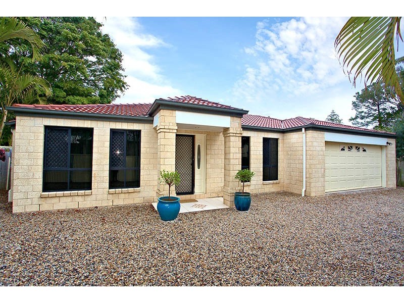 33 Thomas Street, Wynnum QLD 4178