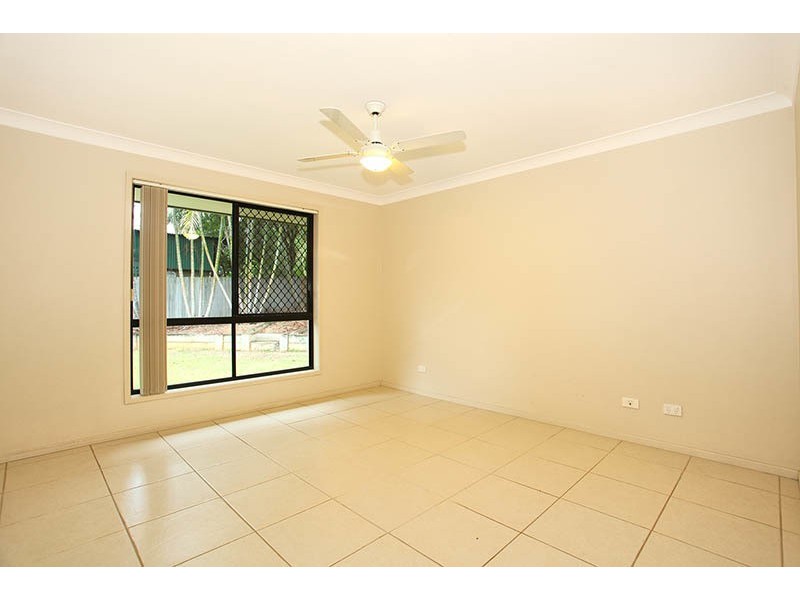 33 Thomas Street, Wynnum QLD 4178