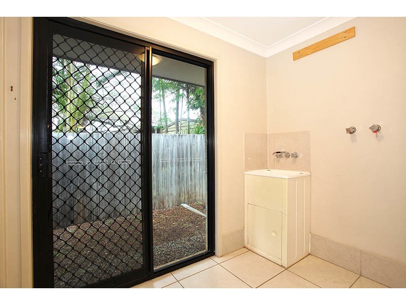 33 Thomas Street, Wynnum QLD 4178