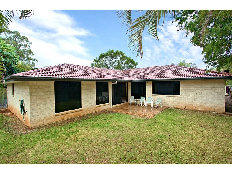 33 Thomas Street, Wynnum QLD 4178