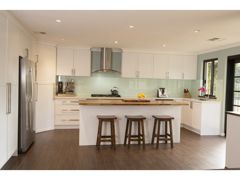 675 Traylen Road, Stoneville WA 6081