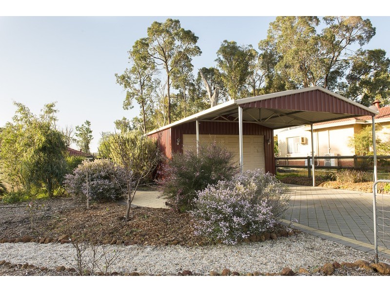 675 Traylen Road, Stoneville WA 6081