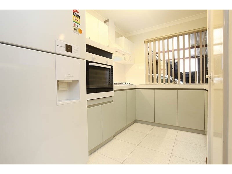 8/12 Dowling Street, Rockingham WA 6168