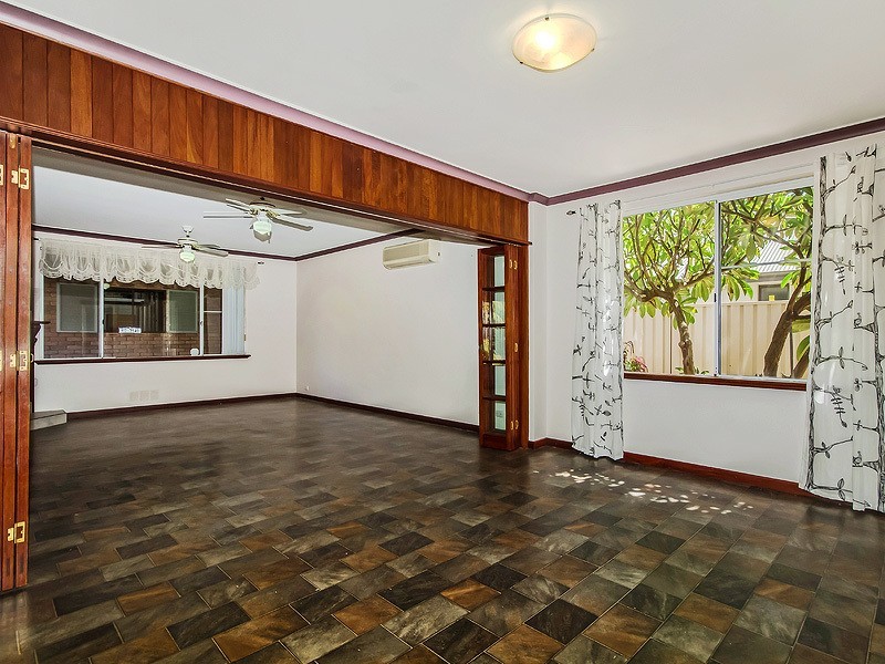 12 Grigo Close, Safety Bay WA 6169