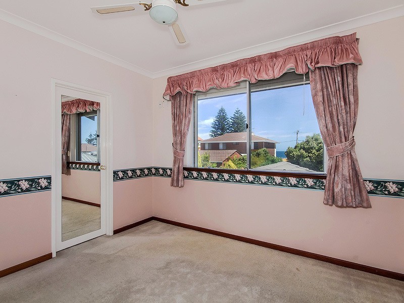 12 Grigo Close, Safety Bay WA 6169