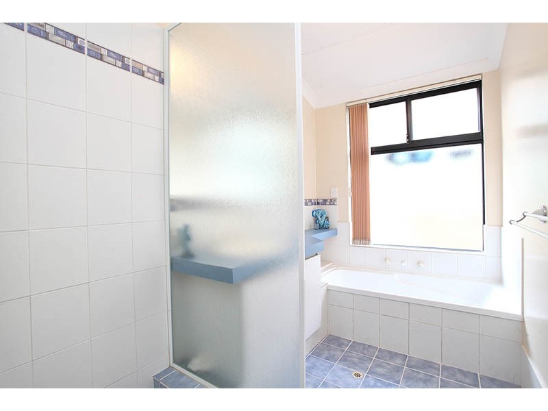 71 Abbotswood Drive, Landsdale WA 6065