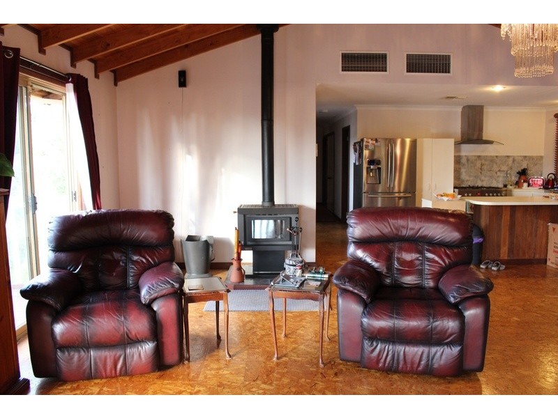 34 Dryandra Crescent, Darlington WA 6070