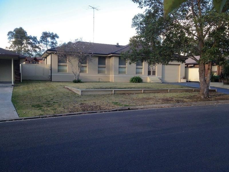 8 Wardell Drive, South Penrith NSW 2750