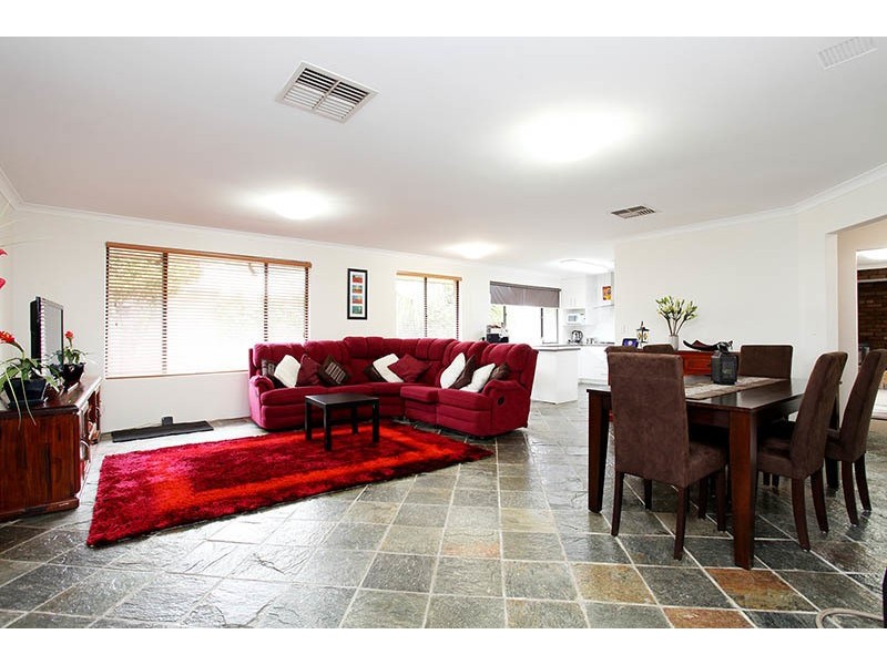 19 Ellis Court, High Wycombe WA 6057