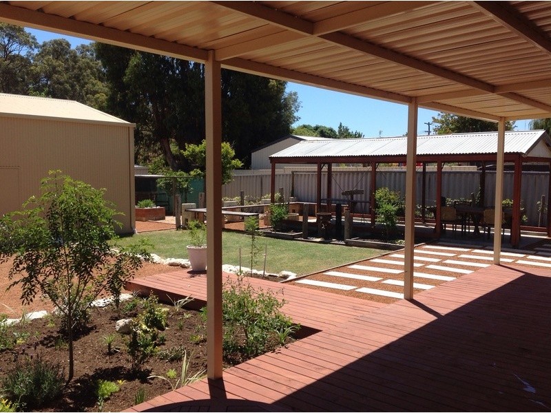 112 Minninup Road, South Bunbury WA 6230