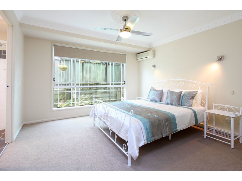 11 Springfield Crescent, Parkinson QLD 4115