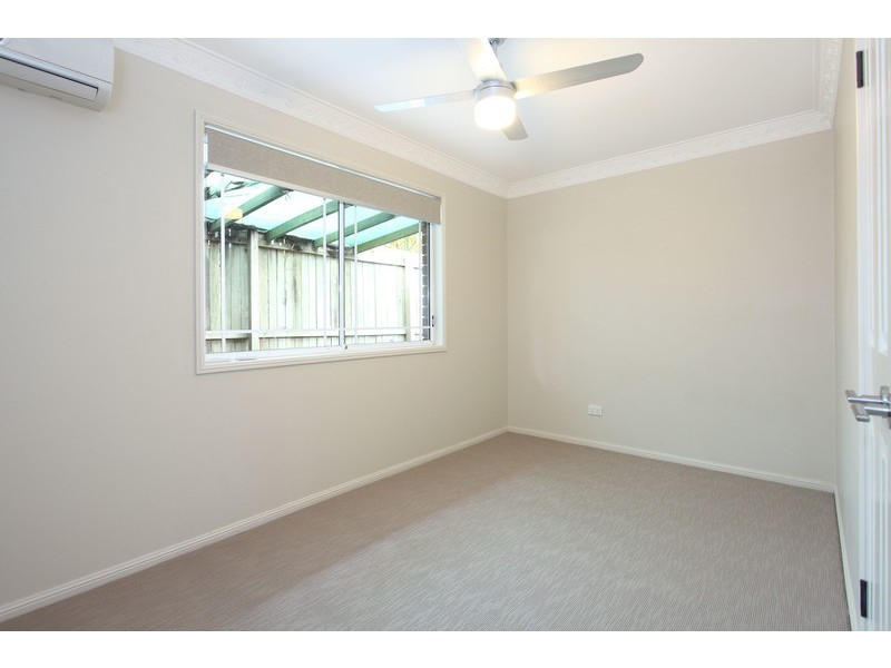 11 Springfield Crescent, Parkinson QLD 4115